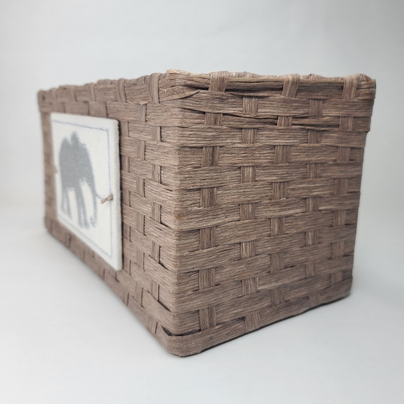 Holographic Glitter Elephant 3 Section Basket - Picture 17 of 17